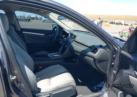 2016 Honda Civic Lx z USA, uszkodzony, nr VIN 19XFC2F53GE066009